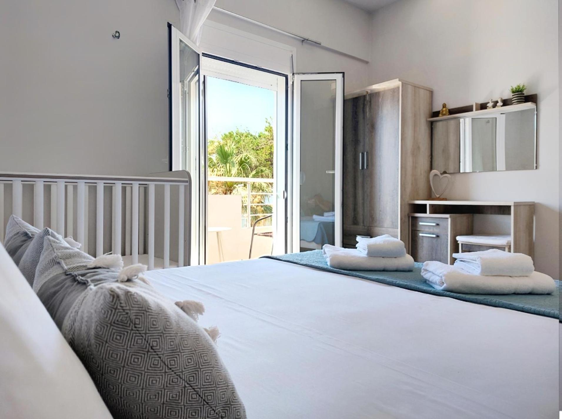 Holiday House Heraklion Deluxe Eksteriør billede